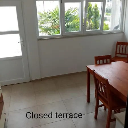 Mimi Veruda Porat Apartmán *