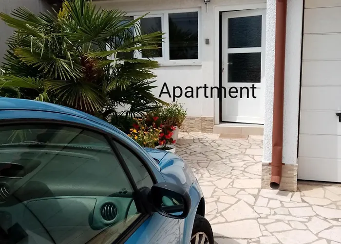 Mimi Veruda Porat Apartment